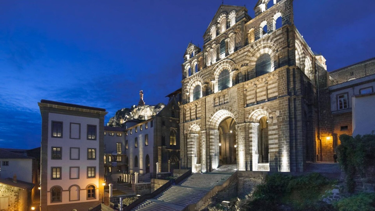 Yssingeaux House | Fuste Artisanale en Rondins