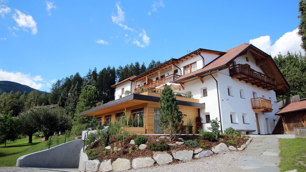 Brunico Apartment | FW "gartenblick" Beim Gutshaus Im Winkl