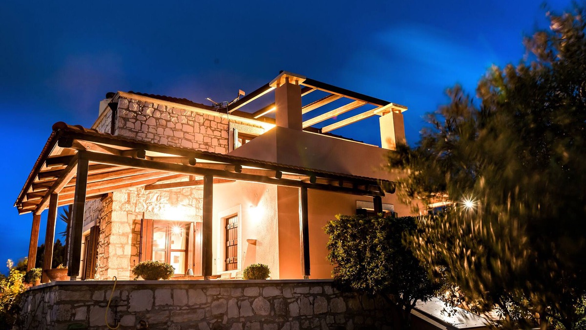 Kounavi Villa | Fyllosia Villa Part of Cretan Retreat