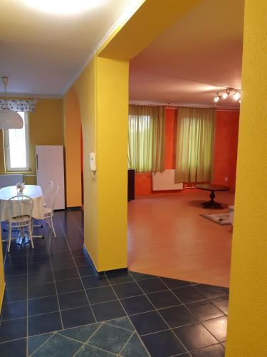 Dunafoldvar Apartment | Gábor Pál 1 Apartman 1 szoba