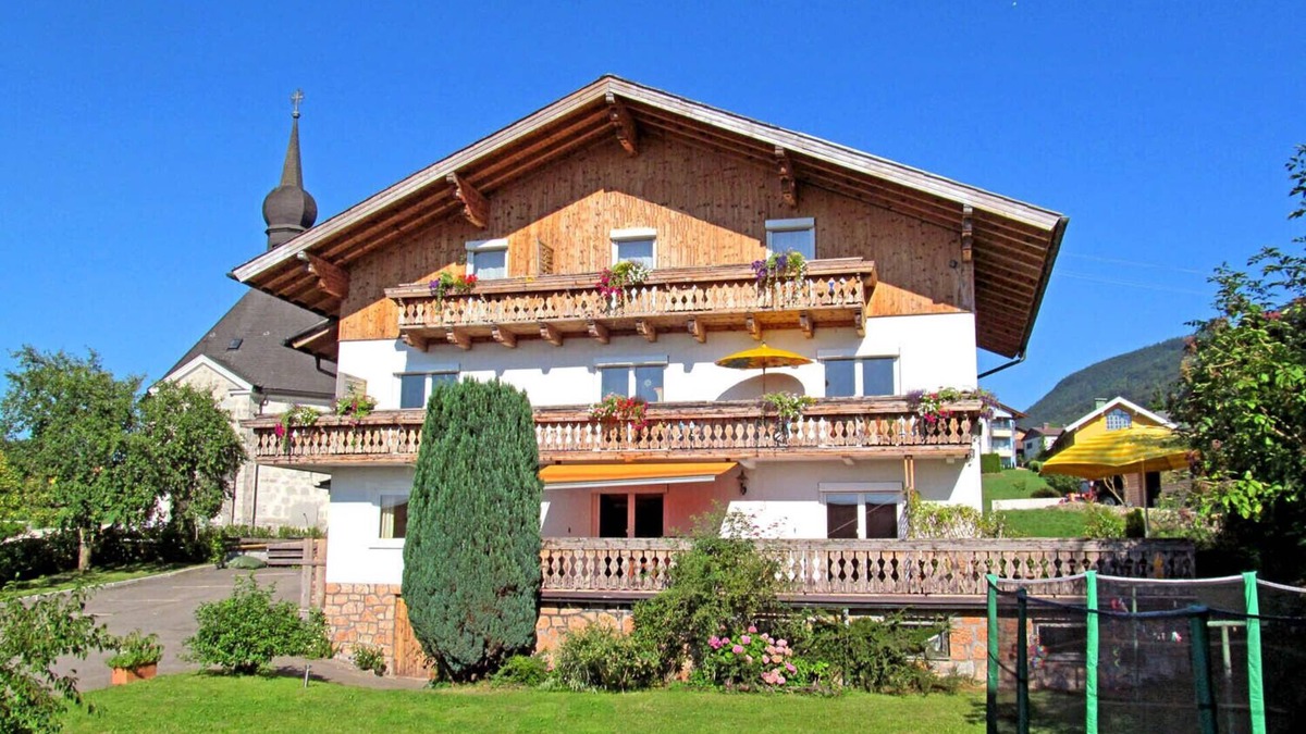 Loibichl Apartment | Gästehaus Horizont idyllic location 500m to Lake Mondsee