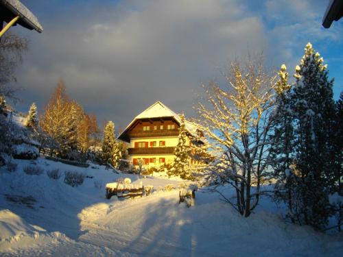 Baierdorf House | Gästehaus Bischof