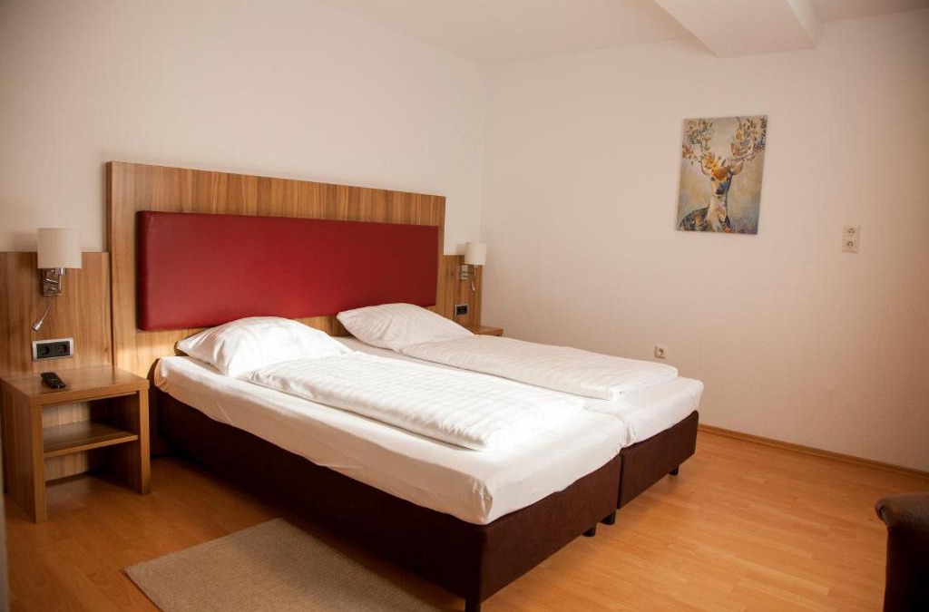 Linden Bed & Breakfast | Gästehaus Häuser