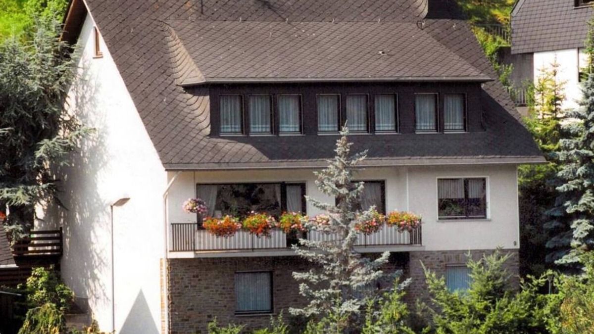 Oberwesel Apartment | Gästehaus Karbach - Doppelzimmer, Bad, WC, Ruhig