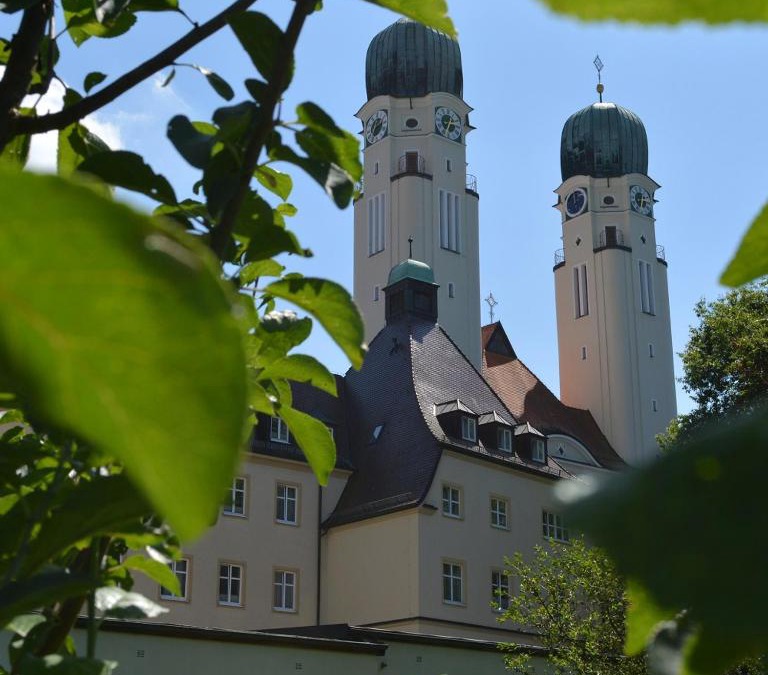 Vilshofen Hotel | Gästehaus Schweiklberg