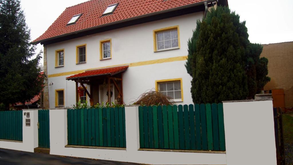 Grimma Apartment | Gästewohnung am Thümmlitzwald