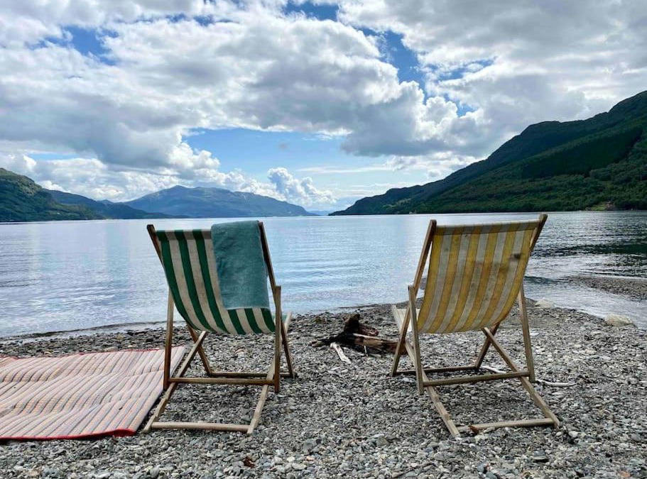 Vindafjord Apartment | Gårdsovernatting med fjell og fjord!