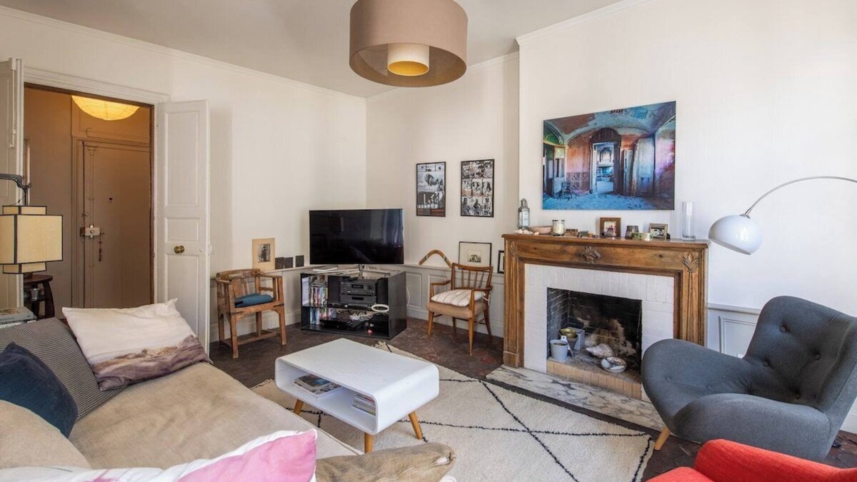 2nd Arrondissement Apartment | Géranimus V : Heart of Paris