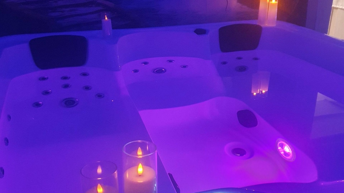 Saint-Michel-l'Observatoire House | Gîte de charme avec jacuzzi