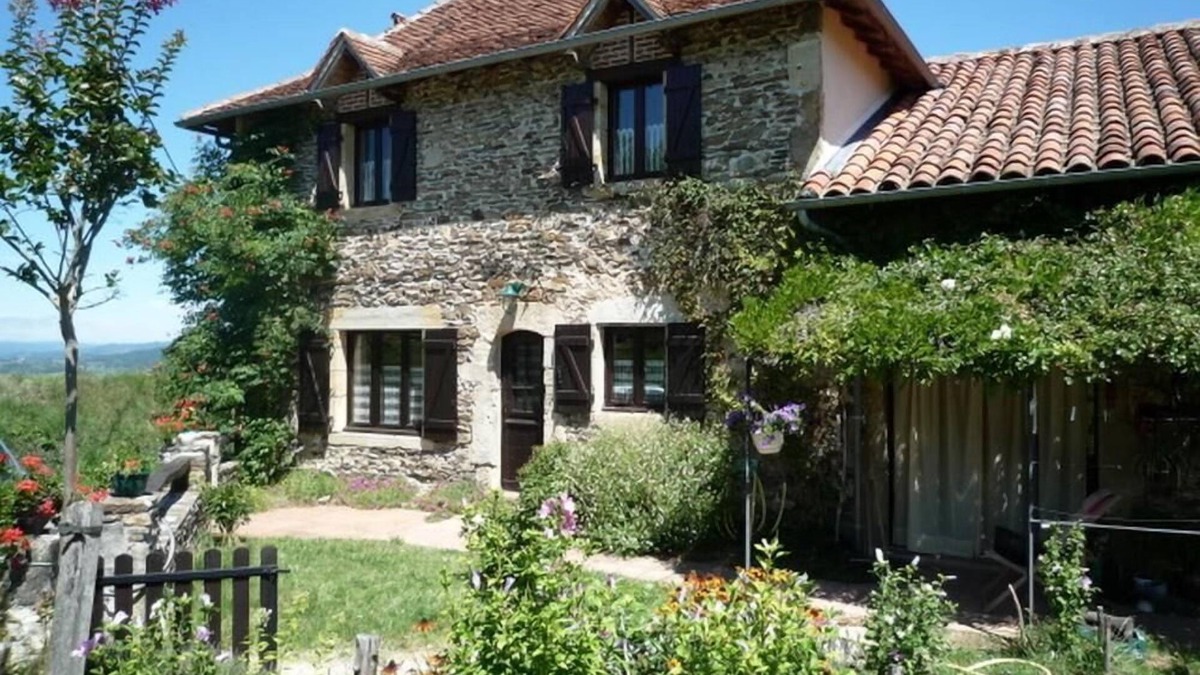 Saint-Vincent-du-Pendit House | Gîte à Négral - SAINT VINCENT DU PENDIT