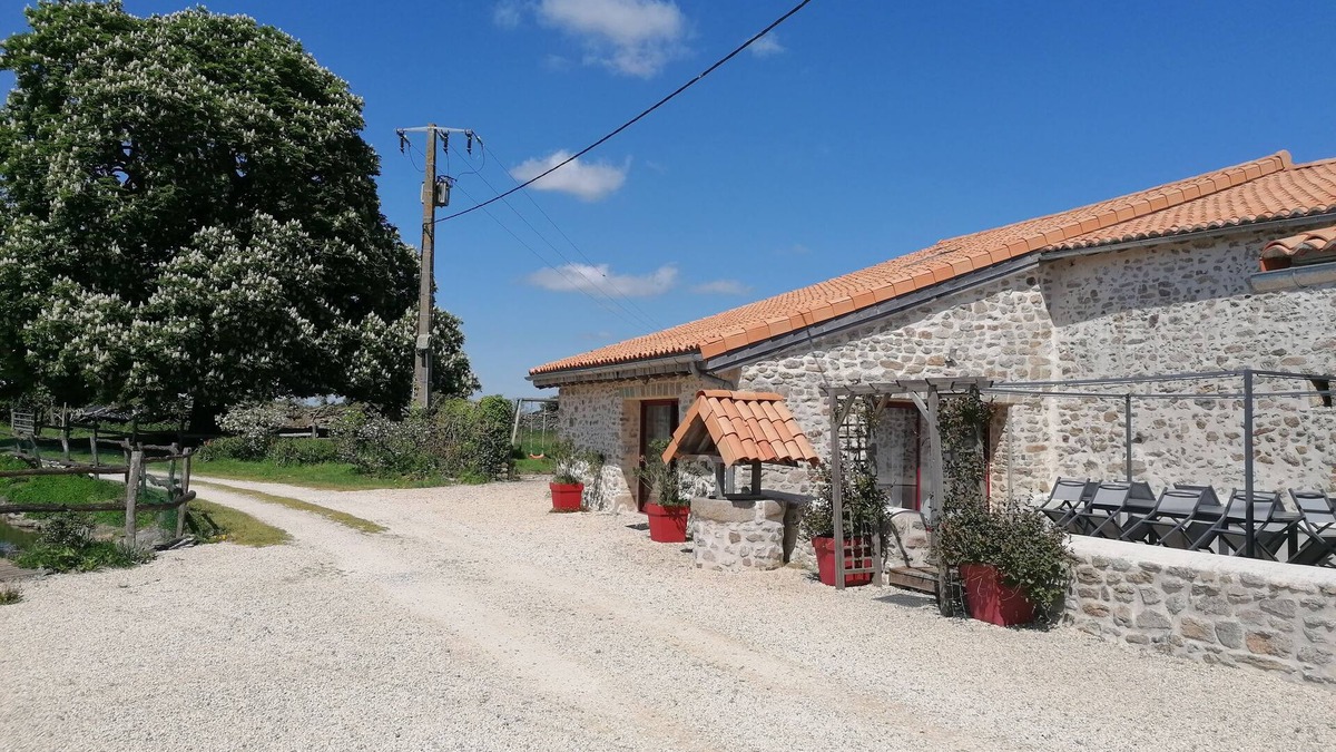 La Chapelle Bertrand Other | Gîte à la Campagne, 3km de Parthenay. Idéal Pour Séjours en Famille Entre Amis