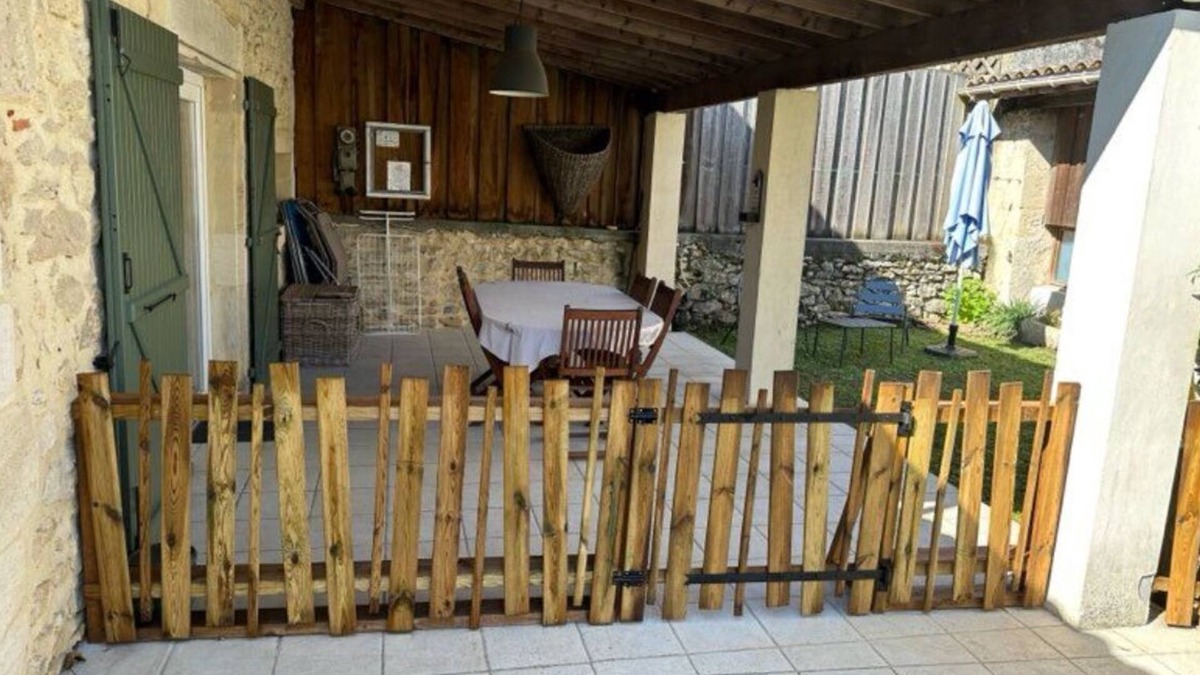 Illats House | Gîte à la Campagne