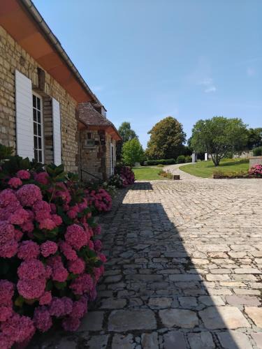 Les Aspres House | Gîte à la Moncorgerie