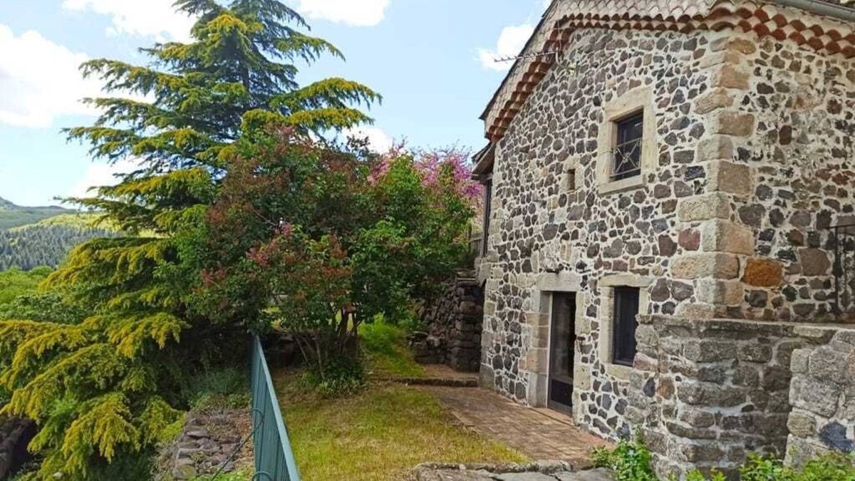 Pourcheres House | Gîte 2 personnes sur 2 niveaux