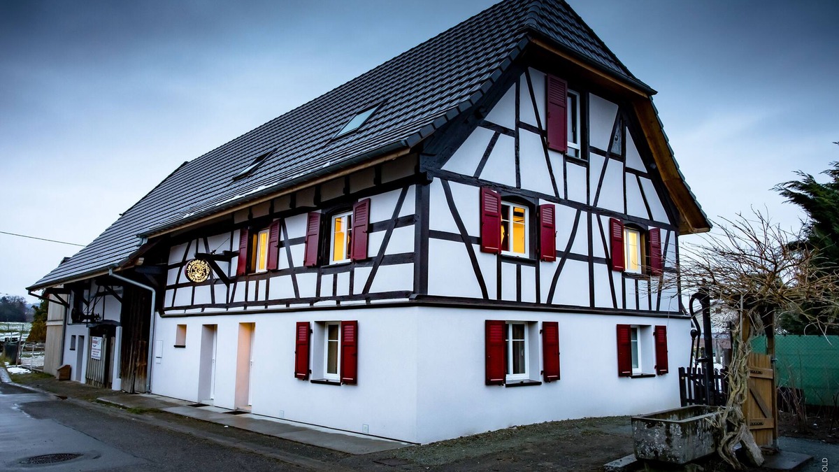 Ballersdorf House | Gîte 4 à 6 Personnes, LES Sabots DE Paille, Maison Alsacienne à Colombages