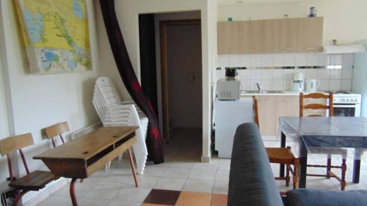 Douchy-les-Ayette House | Gîte 4 Jeanne Déco Ecole Autrefois