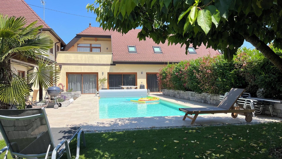 Kienheim House | Gîte Adapté Avec Piscine Partagée, à Proximité de Strasbourg