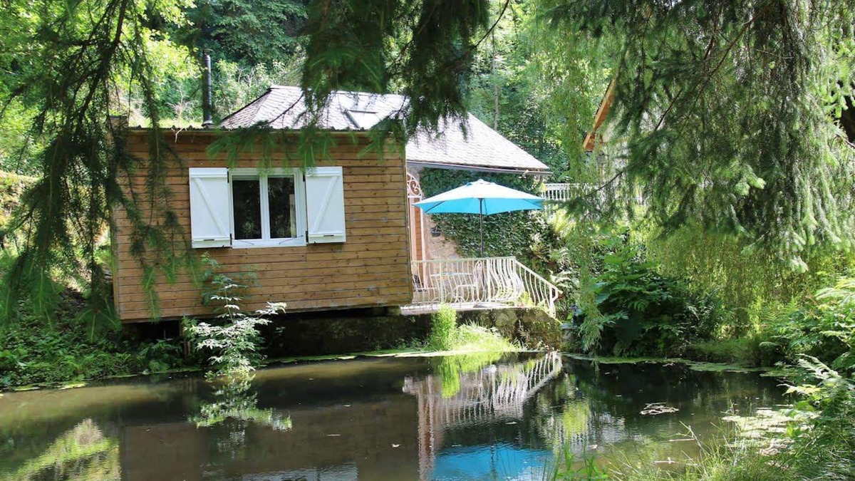 Aleu House | Gîte au Bord de L'eau