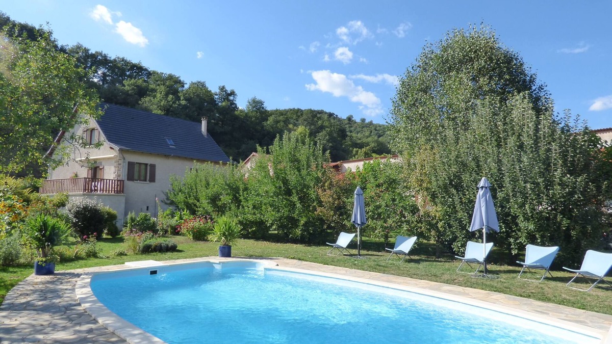 Massiac Other | Gîte au Cœur du Cantal Avec Piscine