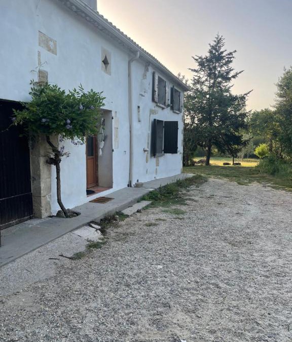 Castelviel House | Gîte au Domaine des charmes