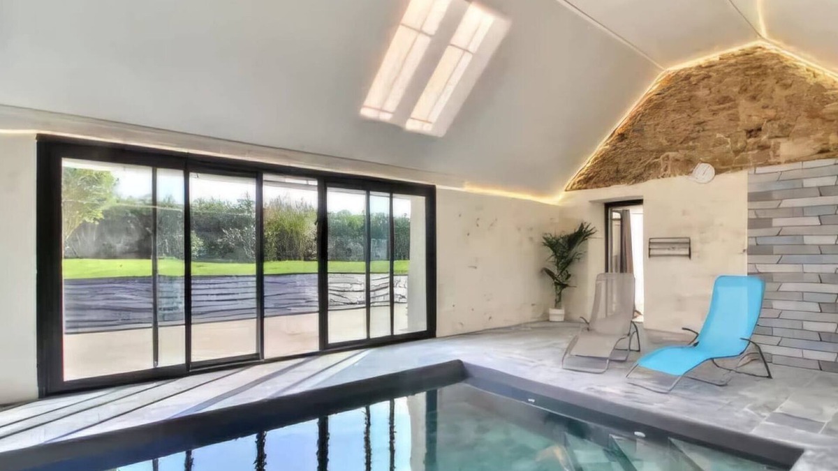 Ploudaniel House | Gîte Aux balzanes de Varvella with private pool