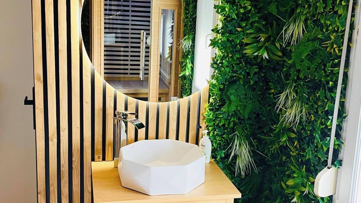 Feignies House | Gîte Avec Suite de Luxe et Bain à Remous