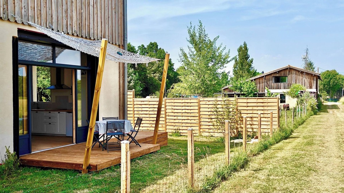 Coimeres House | Gîte beautiful countryside, quiet, animals, outdoor bath. Ideal for families.