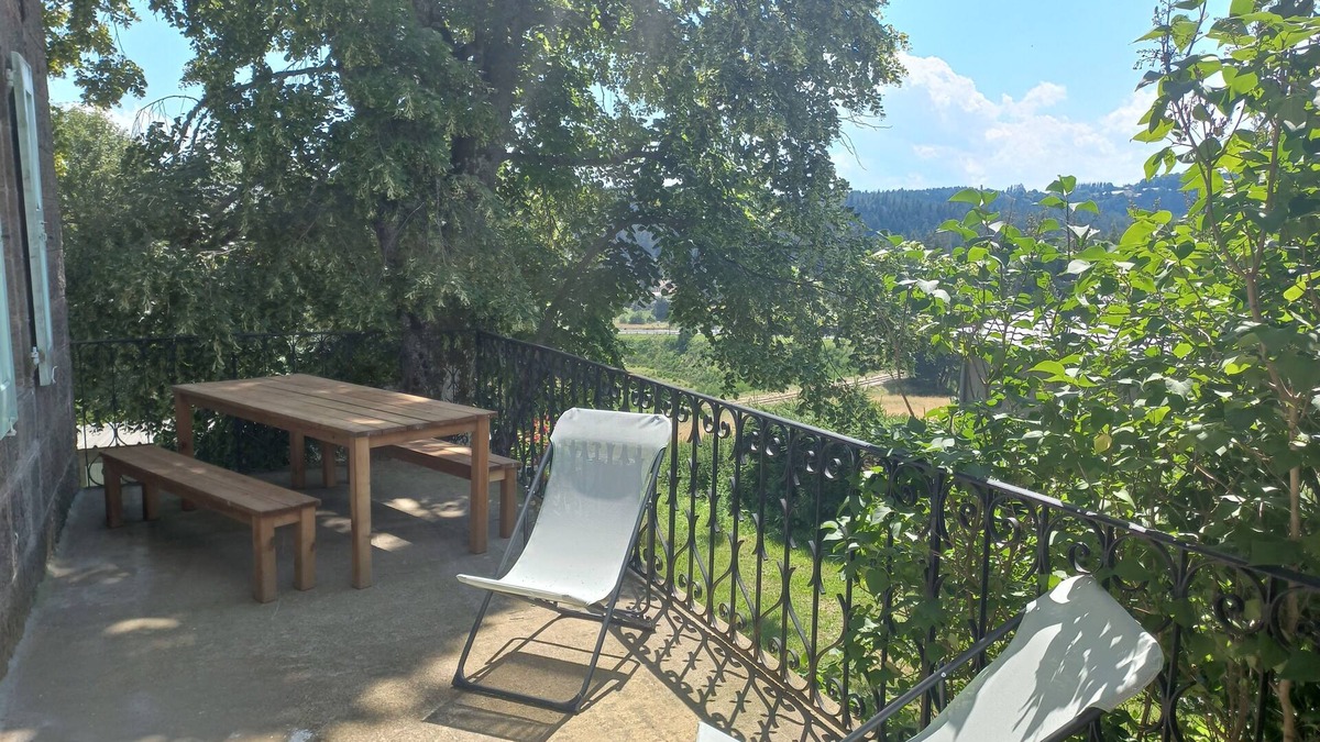 Le Chambon-sur-Lignon House | Gîte Calme Pour 6 Personnes Avec Atelier "creaticri" sur Place sur Réservation
