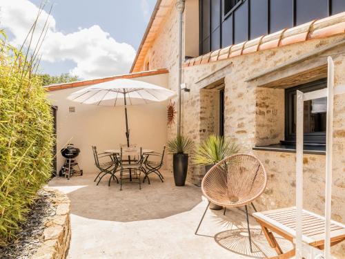 Chateau-Thebaud House | Gîte Charmant avec Piscine Chauffée près de Nantes et Clisson - FR-1-306-1245