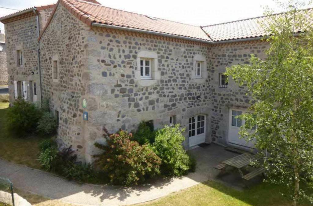 Rauret House | Gîte charmant pour 8 pers à Rauret avec cheminée, terrasse et accès "Tourisme et Handicap" - FR-1-582-186