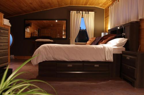 L'Ile-du-Havre-Aubert Bed & Breakfast | Gîte chez Majo