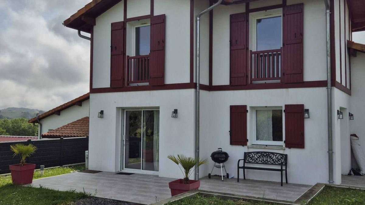 Bardos House | Gîte Choroby.