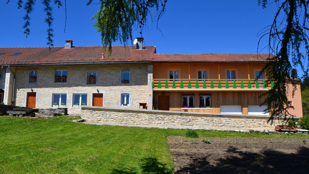 Prenovel Apartment | Gîte complet, propre et confortable "Les Montagnards". Un petit animal accepté.