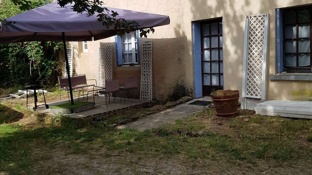 Plazac House | Gîte Dans Belle Maison Périgourdine sur 80 ha