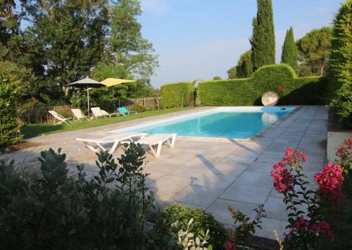 Lisle-sur-Tarn Apartment | GÎTE Dar Kayla