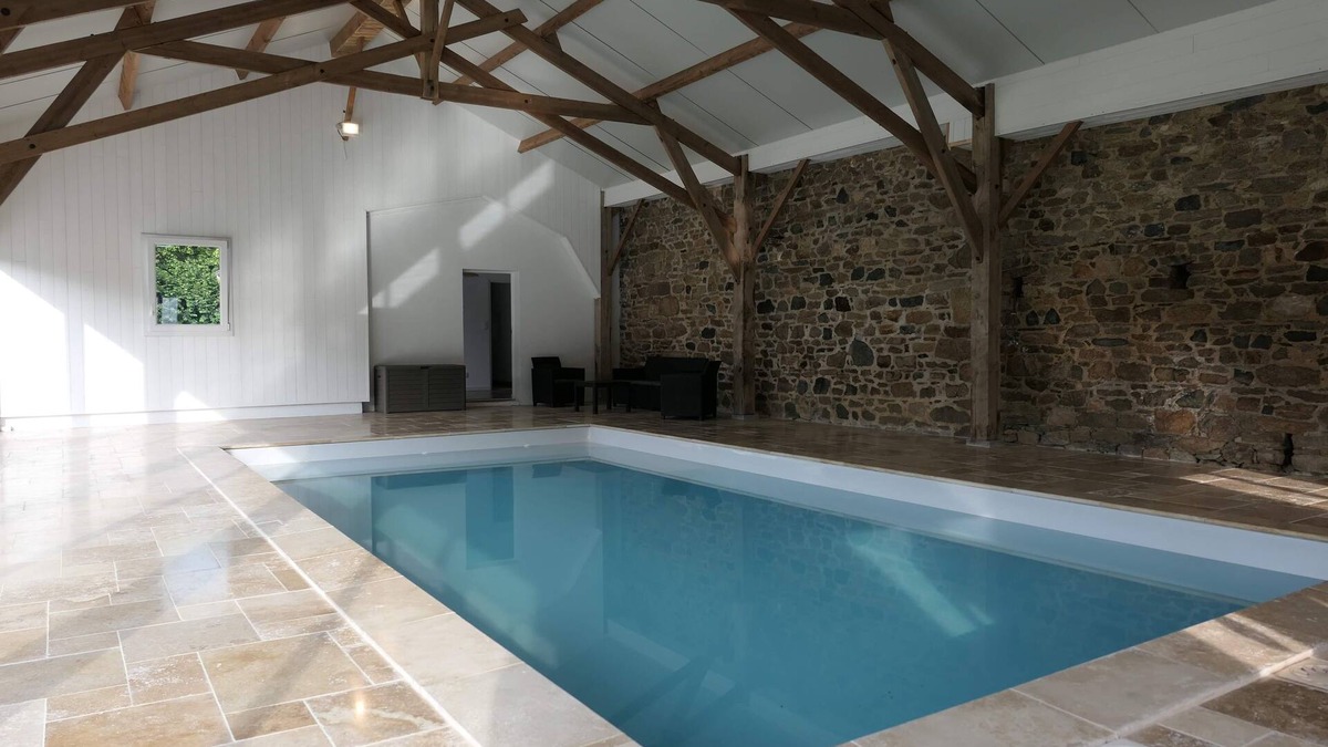 Plounevez-Moedec House | Gîte de Campagne Avec Piscine Couverte et Privative