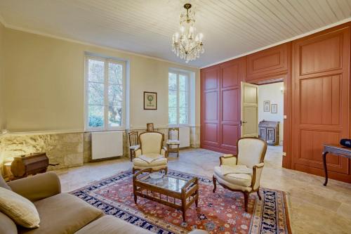 Valence-sur-Baise House | Gîte de charme avec piscine dans le Gers « Le Clos Boissière »