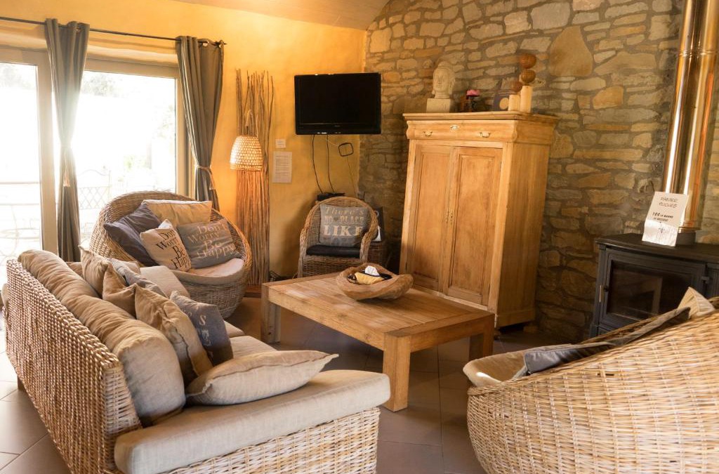 Ciney House | Gîte de Corbion une envie d'Ailleurs 6personnes et le Pt Bonheur 2 personnes