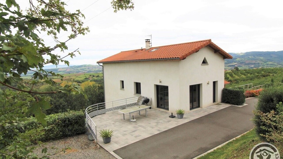 Bibost House | Gîte de Fort Jésus - BIBOST
