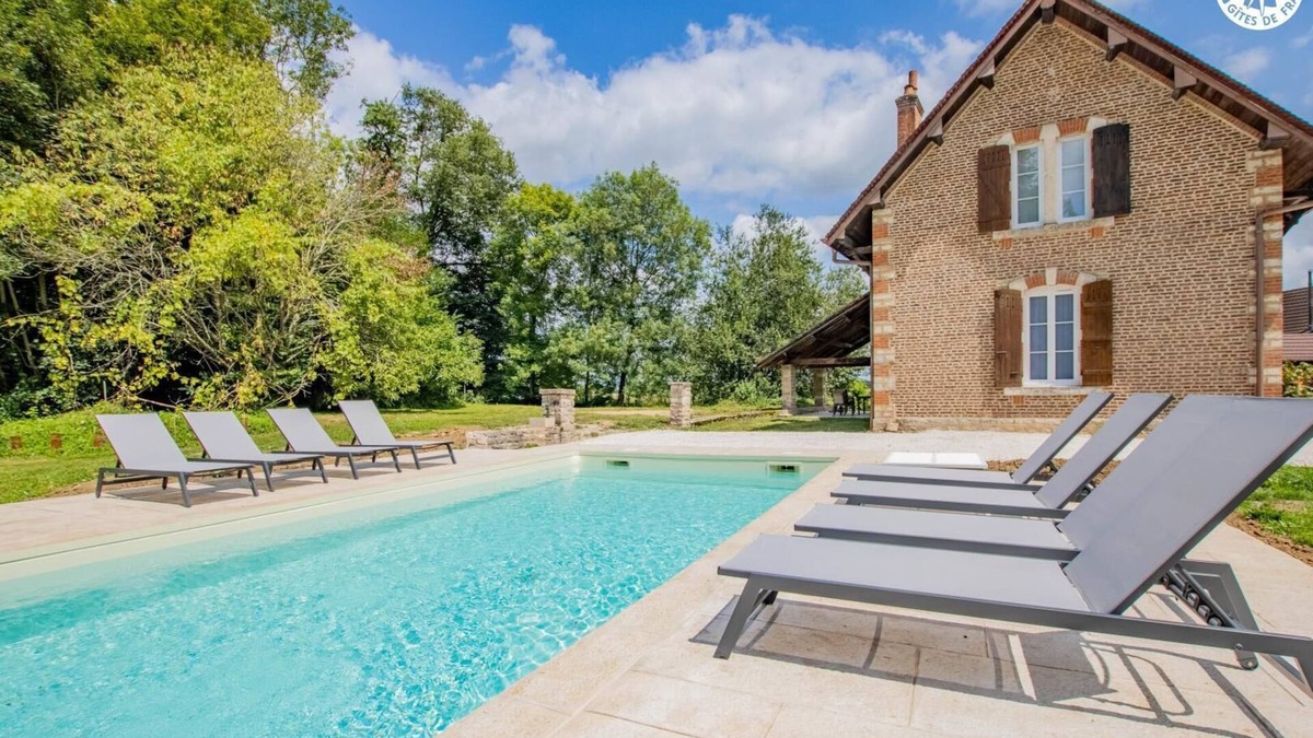Saint-Martin-en-Bresse House | Gîte de Bellefond - Saint Martin EN Bresse