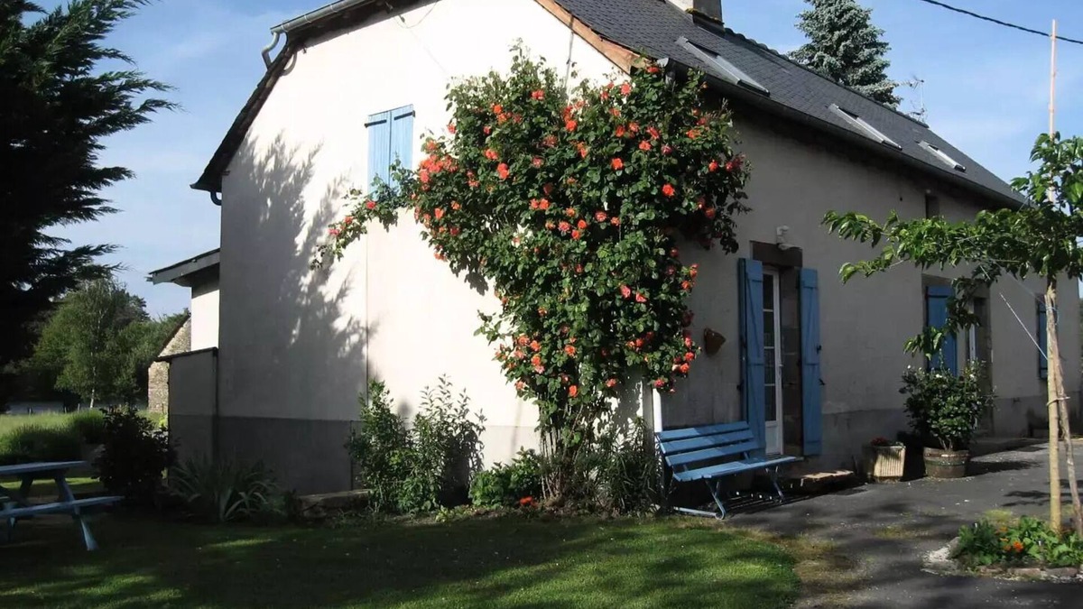 Aubazine Villa | Gîte de France At the water's edge 3 ears - Gîte de France 6 people