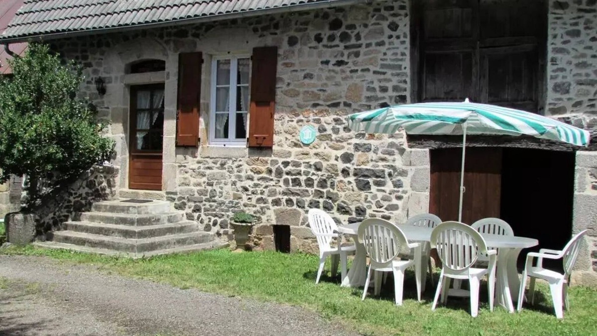 Rilhac-Xaintrie Villa | Gîte de France in Rilhac Xaintrie 2 ears - Gîte de France 4 people