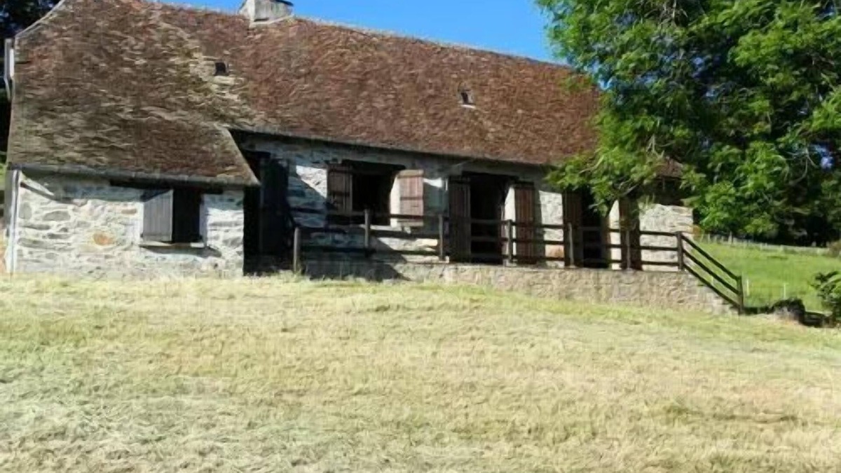 Bassin de Brive Villa | Gîte de France in Juillac (Correze) 2 ears - Gite de France 5 people