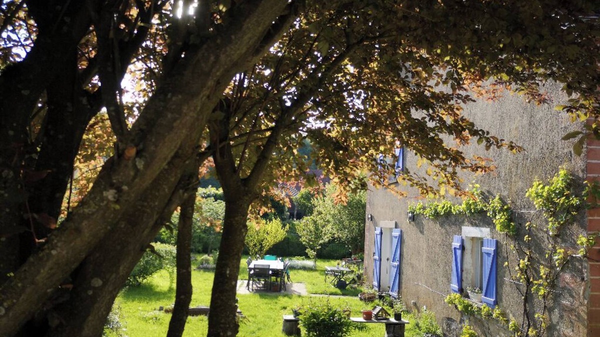 Baignes Cottage | Gîte de groupe 12 personnes, le nid qui danse in the countryside near Vesoul nature