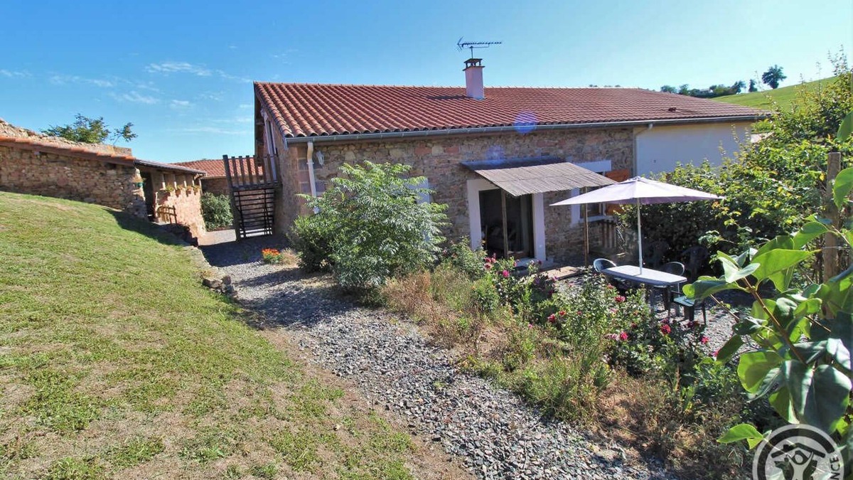 Pomeys House | Gîte de L'enclos - Pomeys