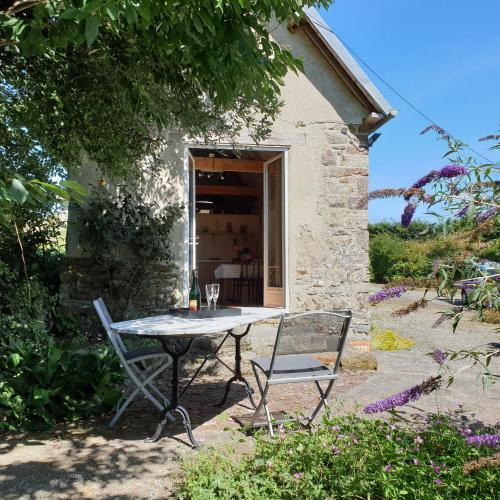 Roncey House | Gîte de la Founauderie
