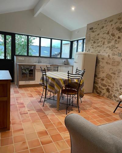 Combrand House | Gîte de la Foye - Le Lilas