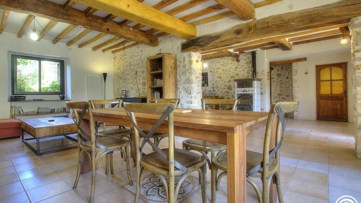 Saint-Benoit House | Gîte de la Cascade - Groslee Saint Benoit