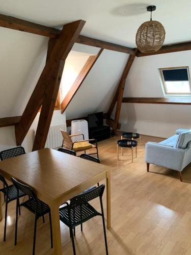 Sully-sur-Loire Apartment | Gîte de la SANGE