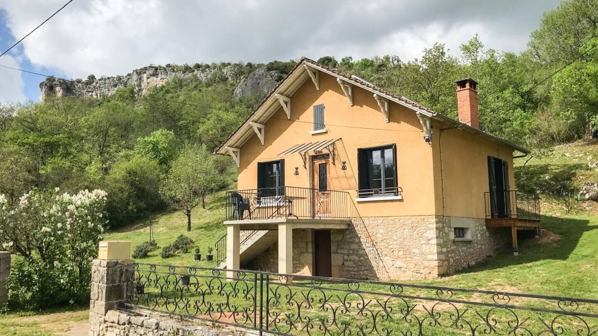 Marcilhac-sur-Cele House | Gîte de Mamie Renée - MARCILHAC SUR CELE